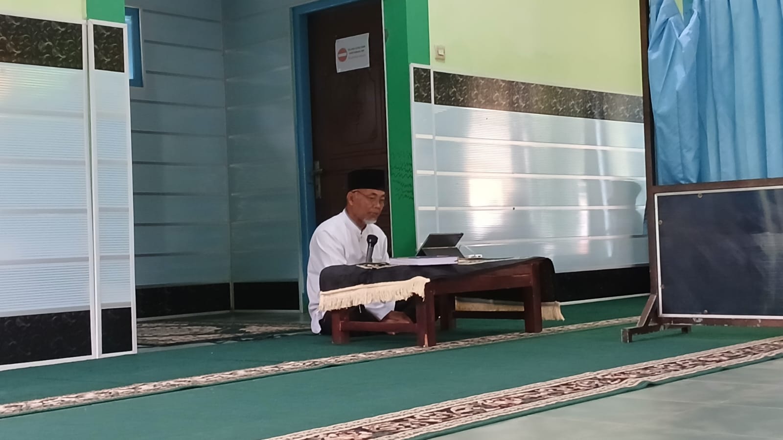 Menjelang Ujian Direktur Pondok Pesantren Nurul Wahid Berikah Taujih : Kunci Sukses Santri Menghadapi Ujian.