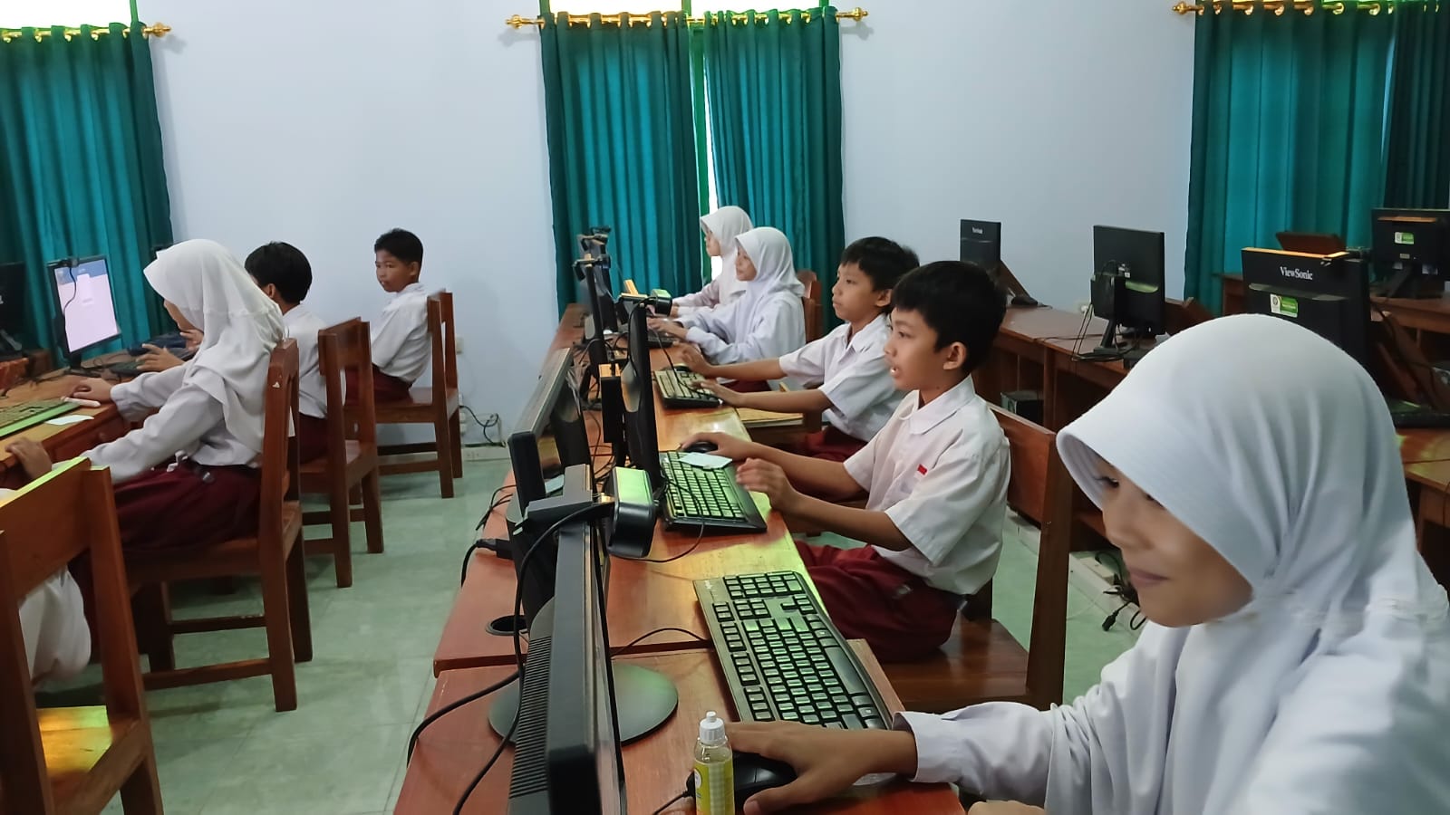 Pelaksanaan TKA SDTQ Nuurul Waahid Berjalan Lancar dan Sukses